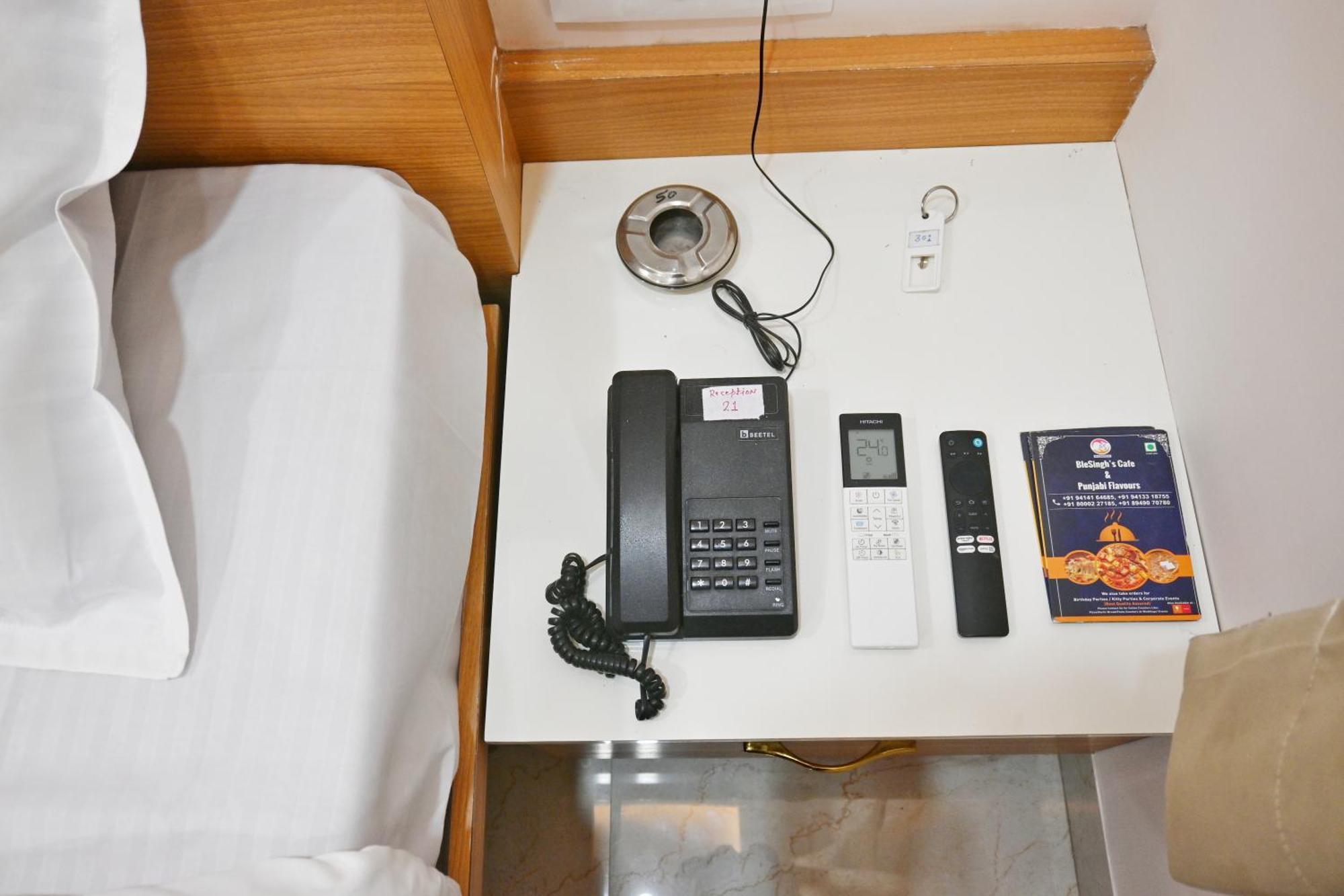 Hotel Serenity Heights Udajpur Zewnętrze zdjęcie